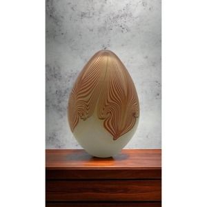 VTG 1983 VANDERMARK Iridescent Pulled Feather Swirl Design Egg Shaped Art Glass